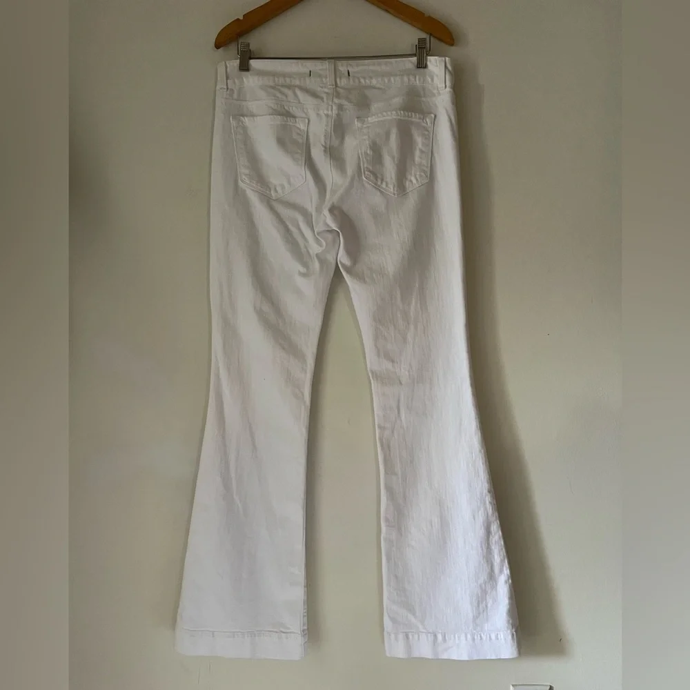 J Brand White Love Story Low Rise Flare Women’s Sz 32 Jeans